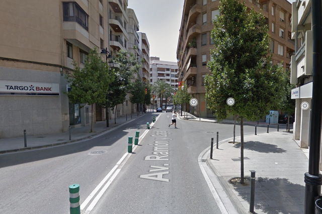 Un jove agredeix a un home major amb un objecte contundent  