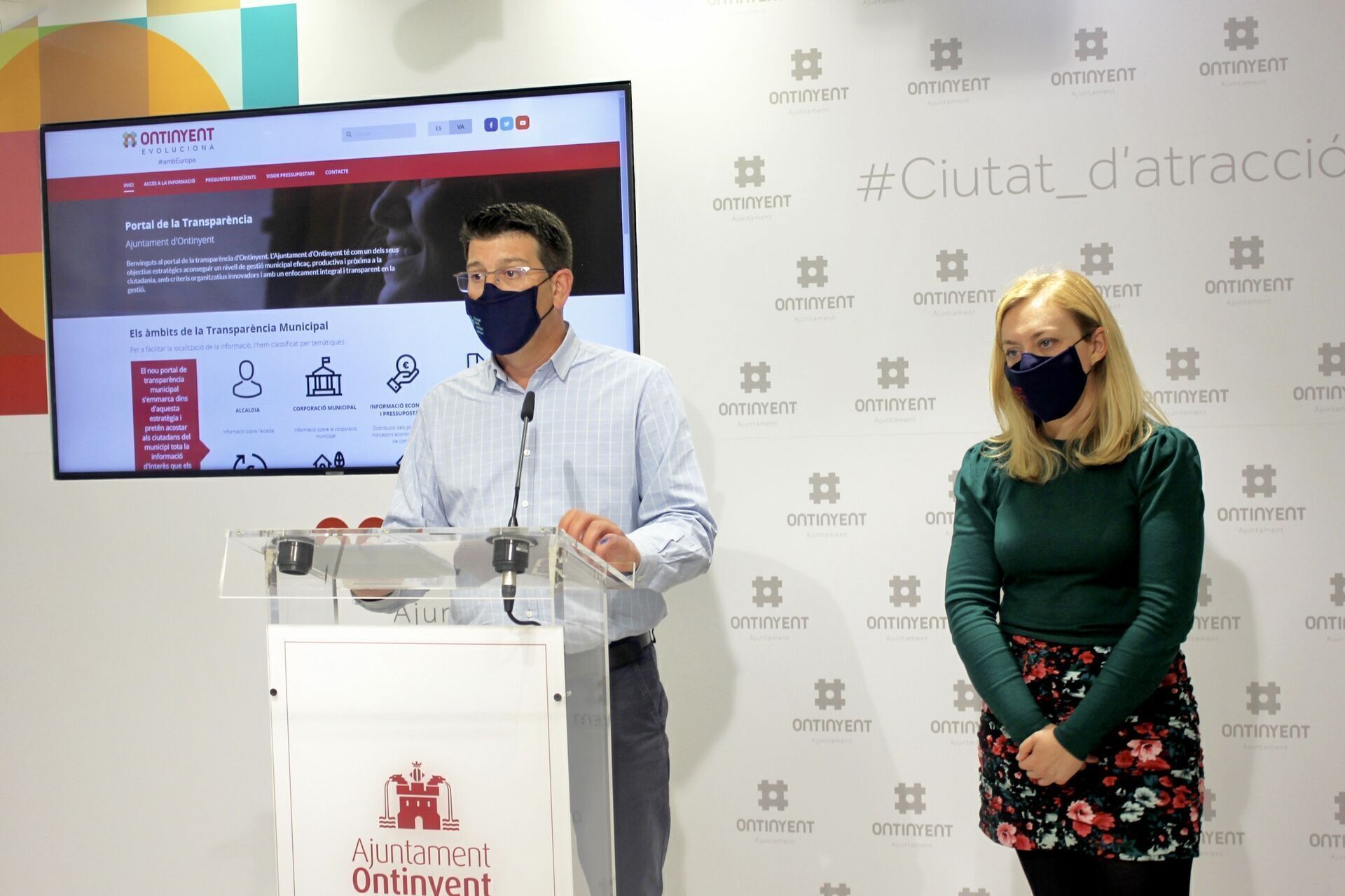 Foto (arxiu): presentació de la nova pàgina web municipal en 2021