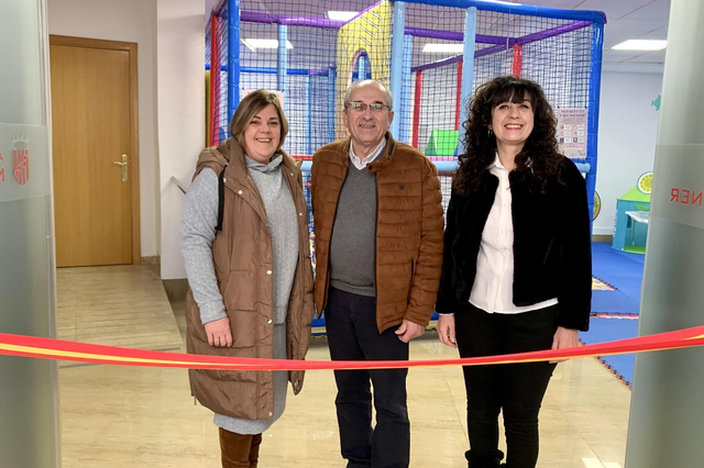 Montaverner dedica el seu Centre Jove a Javier Monllor