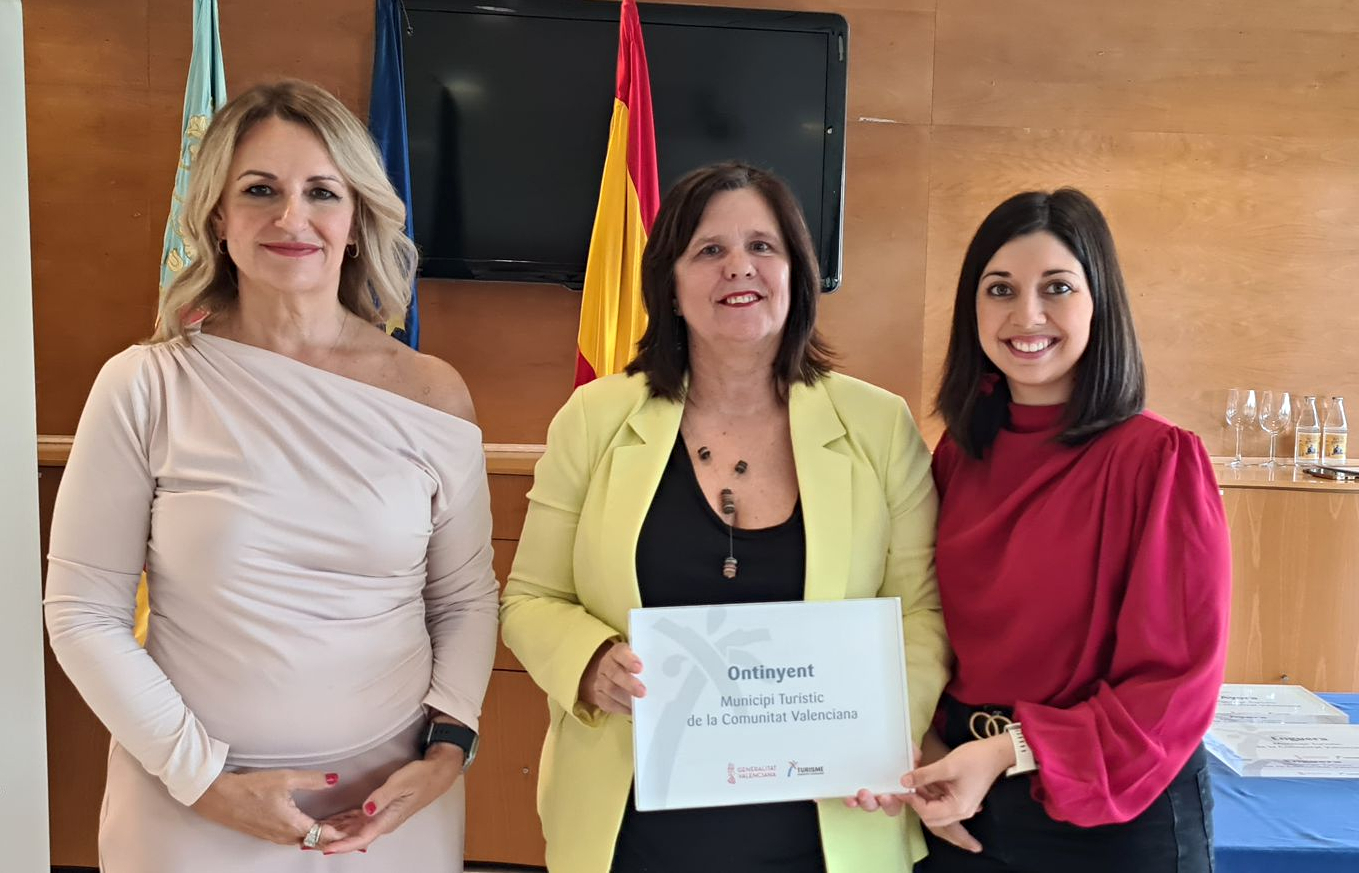 Nuria Montes, Sayo Gandía i Àngels Muñoz