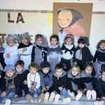 La castañera visita el colegio la Concepción de Ontinyent