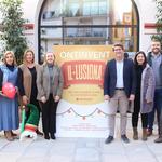Ontinyent comença la campanya de Nadal amb l'encesa de l'arbre