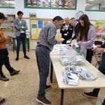 Tanquen els col·legis electorals, comença el recompte