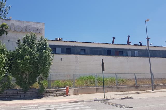Eactivos.com troba un inversor per a l'antiga Colortex d'Ontinyent