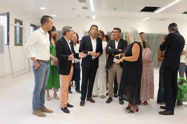 Mazón es compromet a accelerar per acabar l'hospital d'Ontinyent
