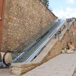 Instal·len l'escala mecànica del Mercat d'Ontinyent 