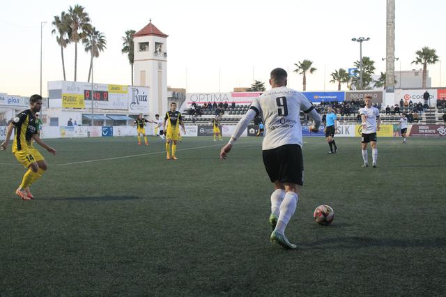 El Ontinyent se impone al CD Roda