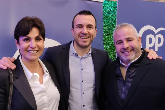 Gonzalo Catalá y Lucía Bataller, coordinador y secretaria del PP comarcal