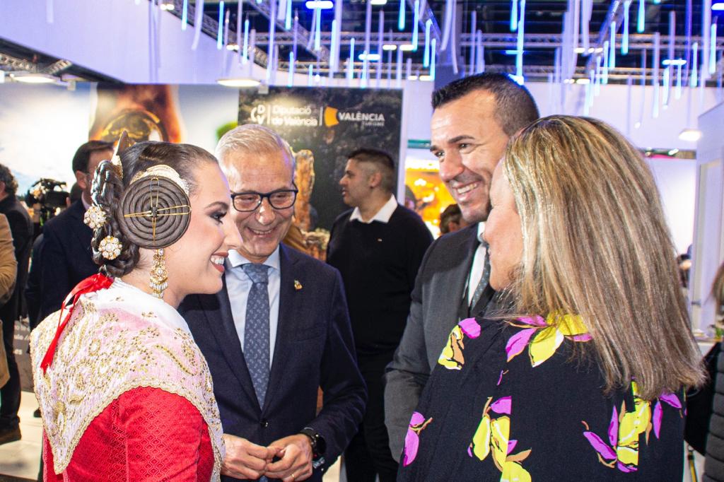 Fitur 2024