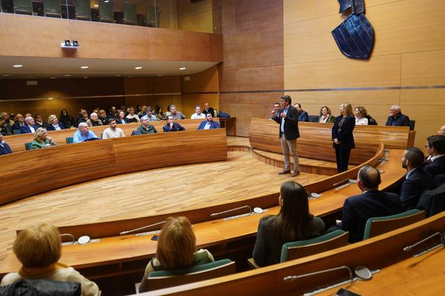 El I Encontre de càrrecs de partits independents reuneix a 100 participants 