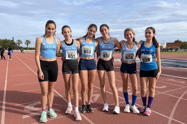 El equipo sub14 femenino del CAVA, plata en el autonómico de cross