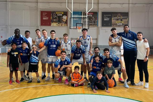 El Ontinyent CB logra una gran victoria ante el Adesavi