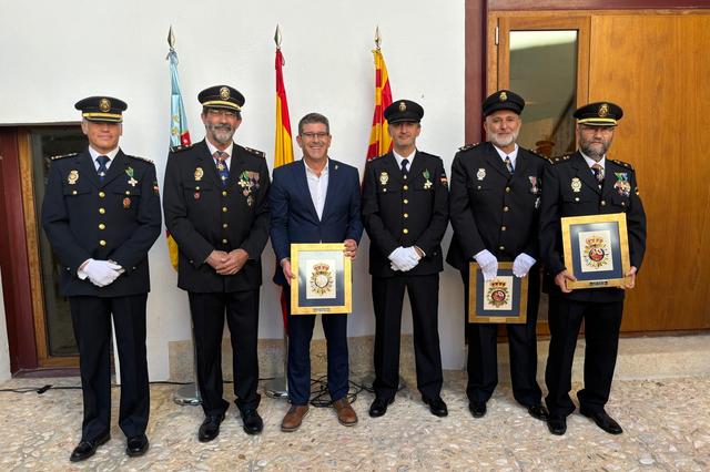 La Policia Nacional d'Ontinyent celebra el Día del seu patró