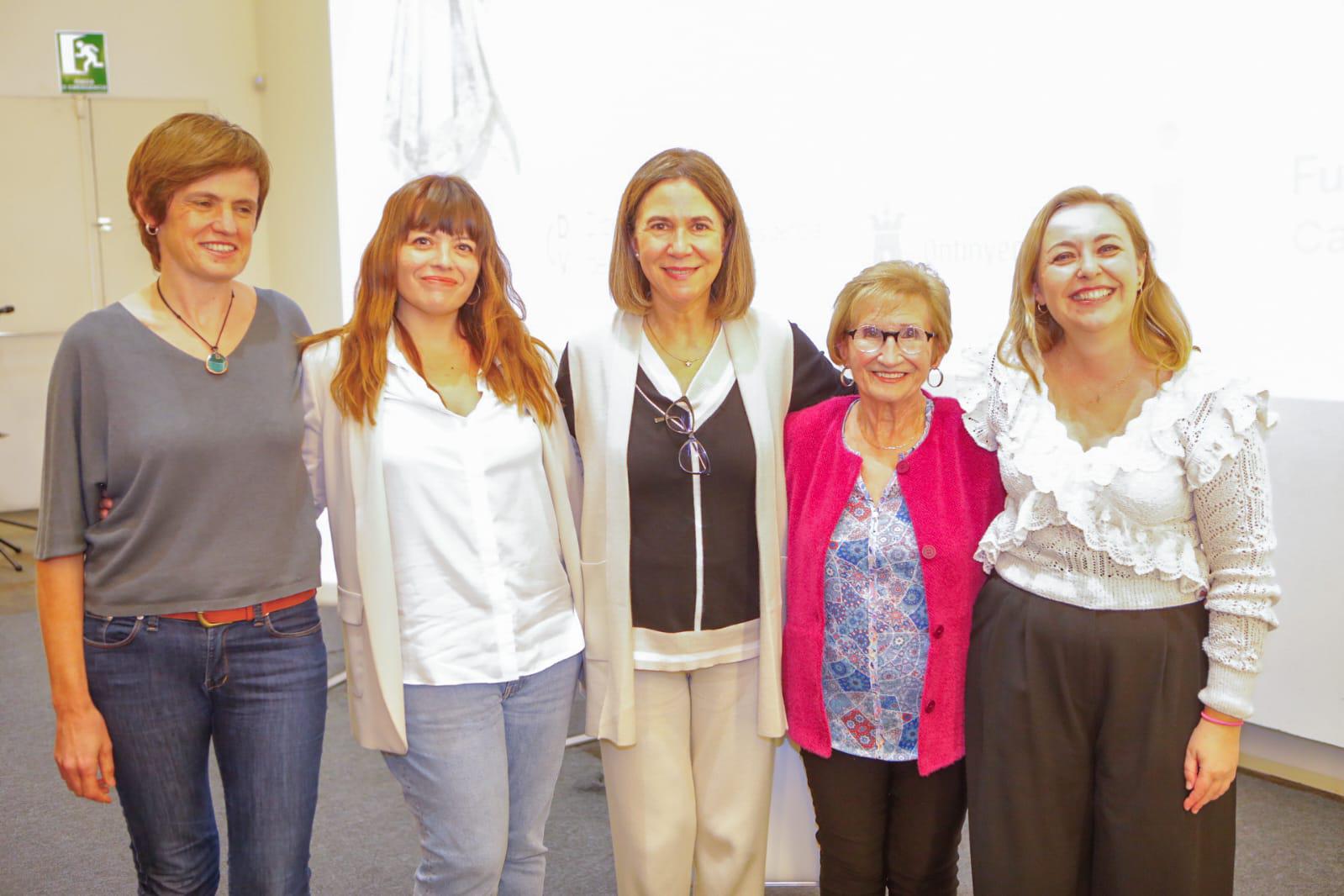 Presentación del libro "Un àngel parlant amb la Mare de Déu"