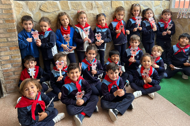 Alumnos del colegio La Concepción de Ontinyent visitan el Corral del bou