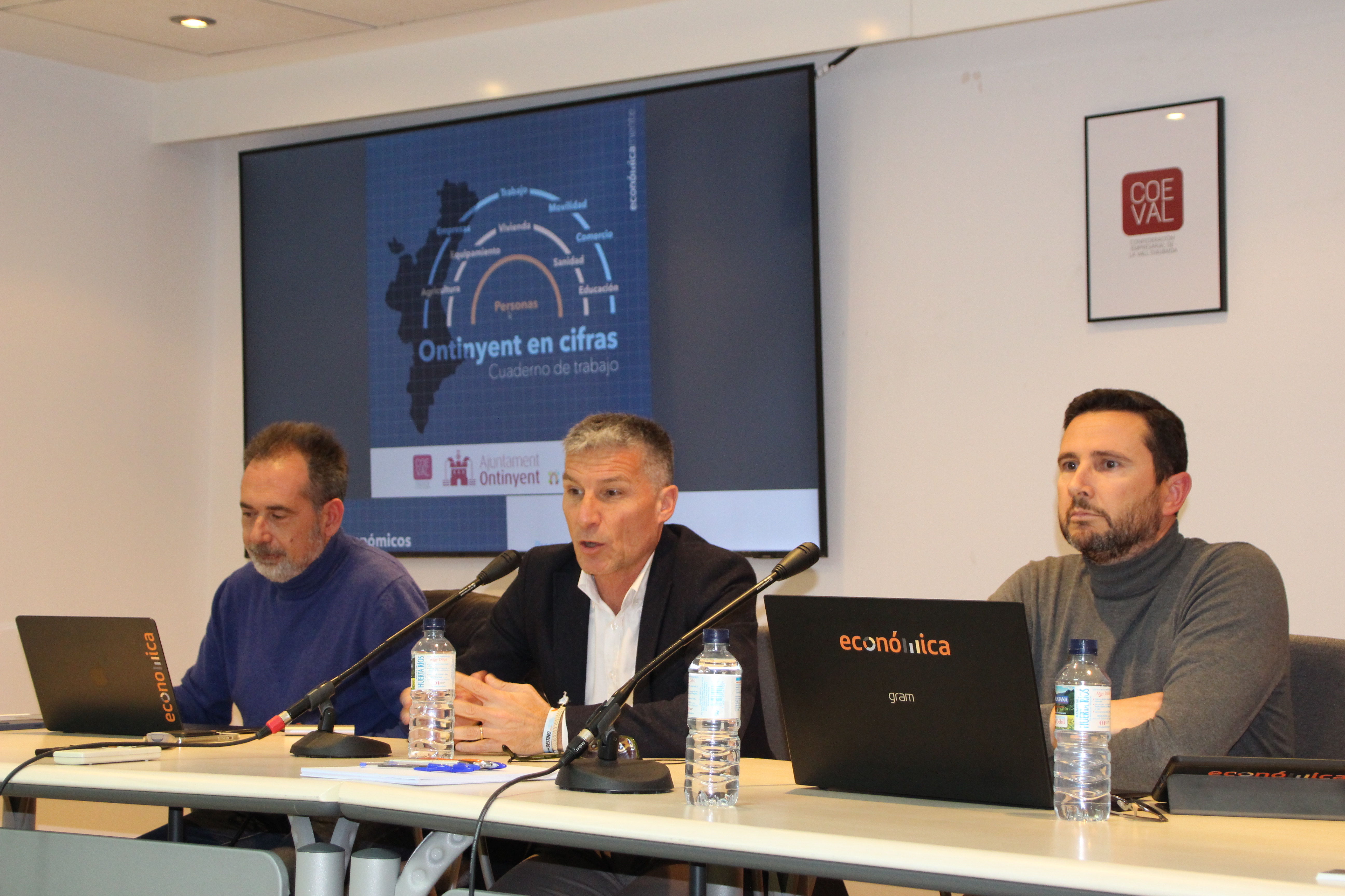 Presentació de l'informe "Ontinyent en cifras"