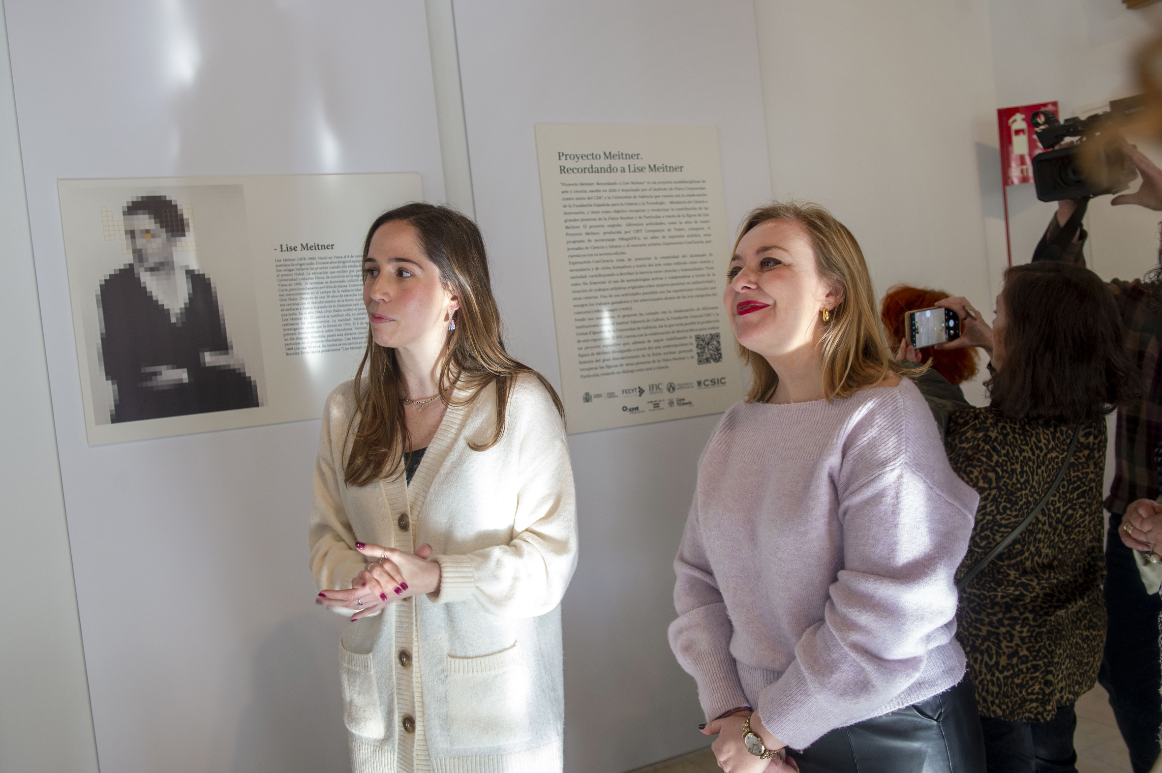 Inauguració de l'exposició "Pioneras"