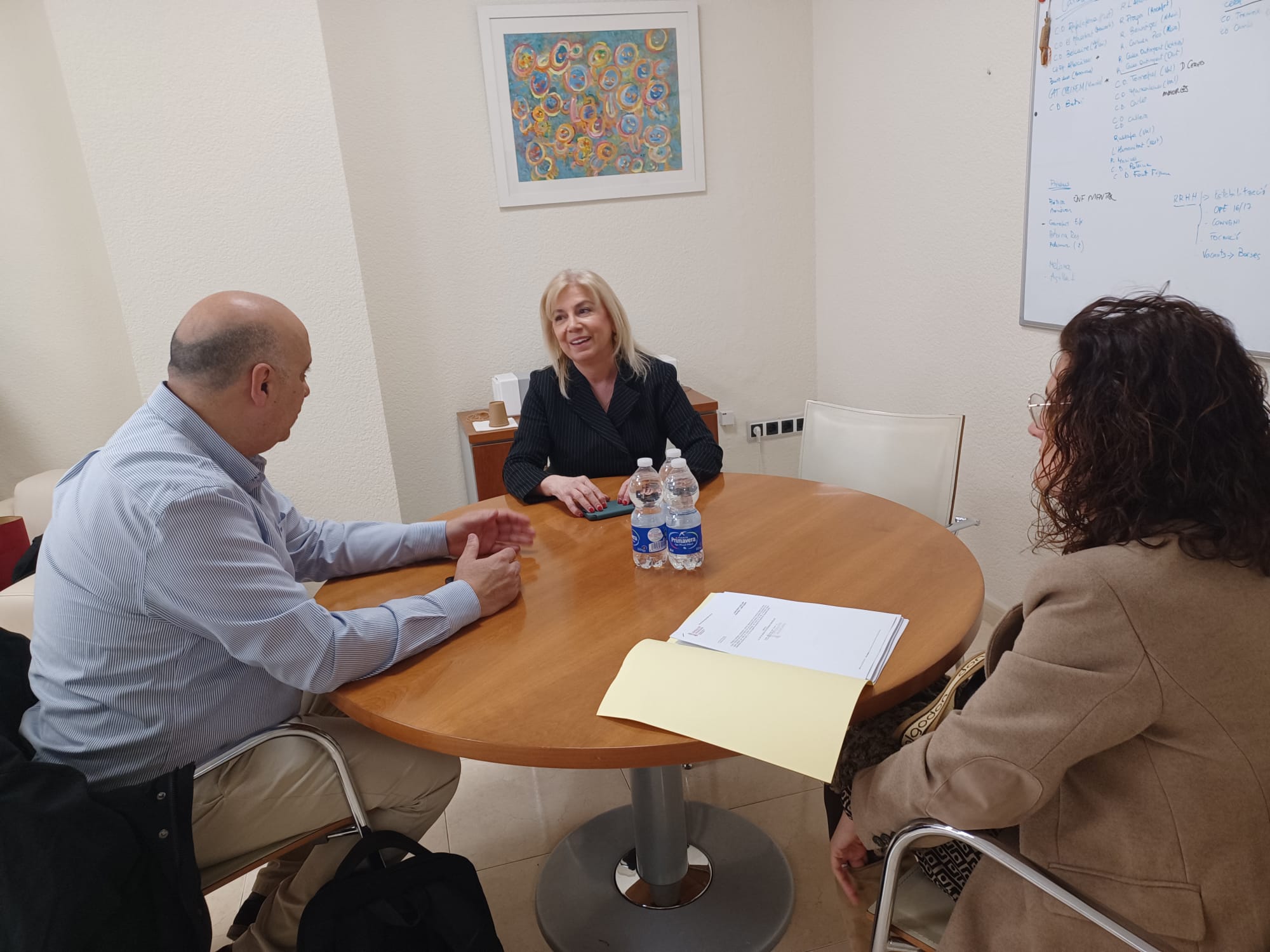 Reunión de Pau Muñoz con la directora del IVASS
