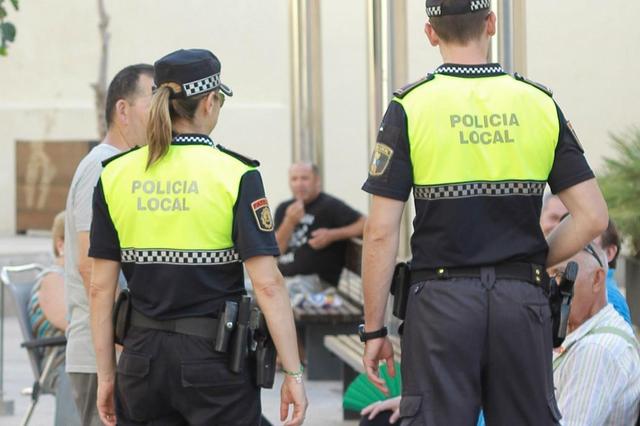 La Policia d'Ontinyent aten més de 1.400 serveis sanitaris