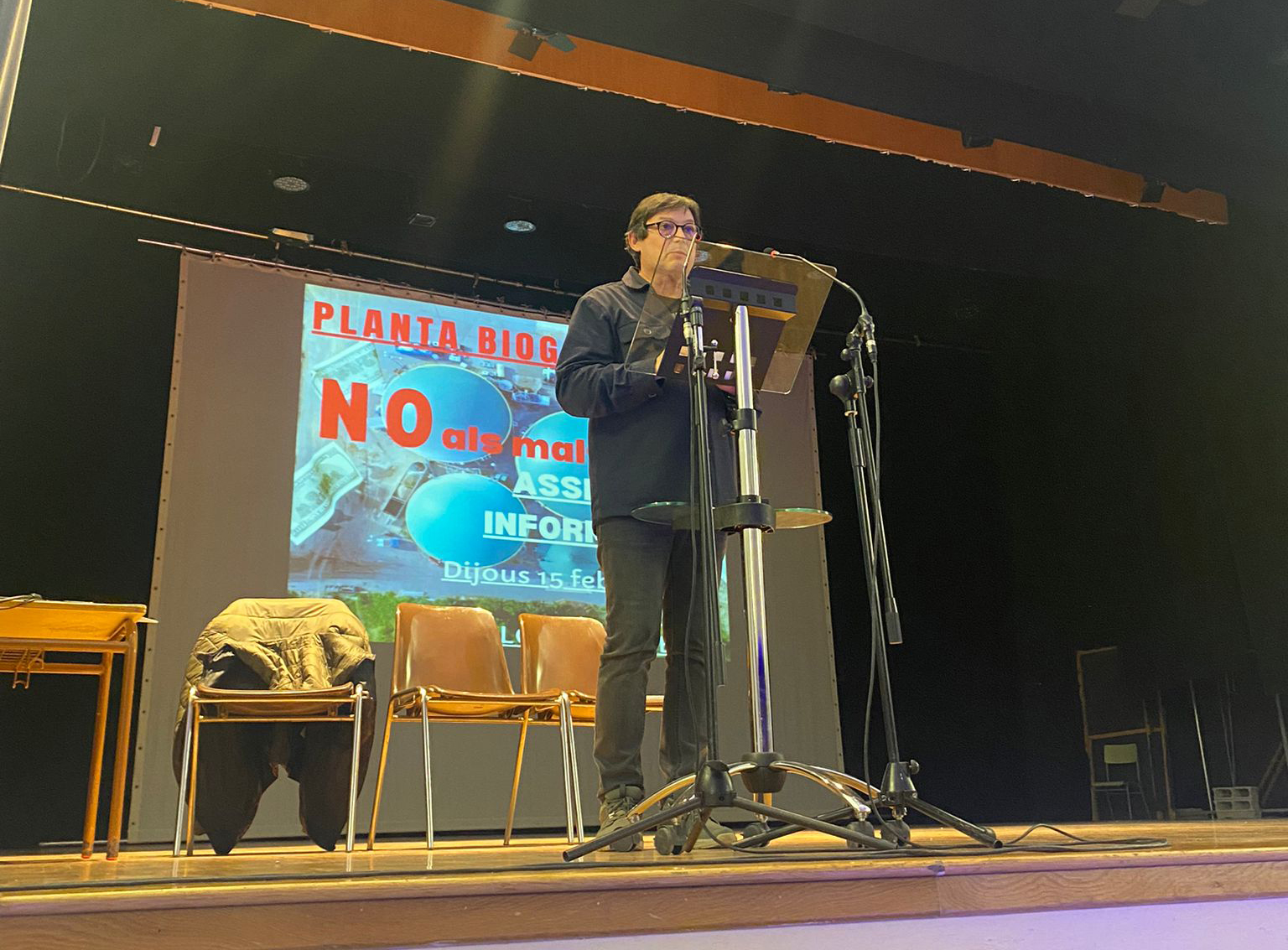 Asamblea contra la planta de biogás