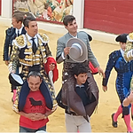 Tarde de triunfo en Bocairent para Donat, Manzanares y Luque