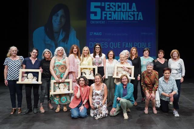 Ontinyent fa homenatge a 4 dones “que fan poble” 