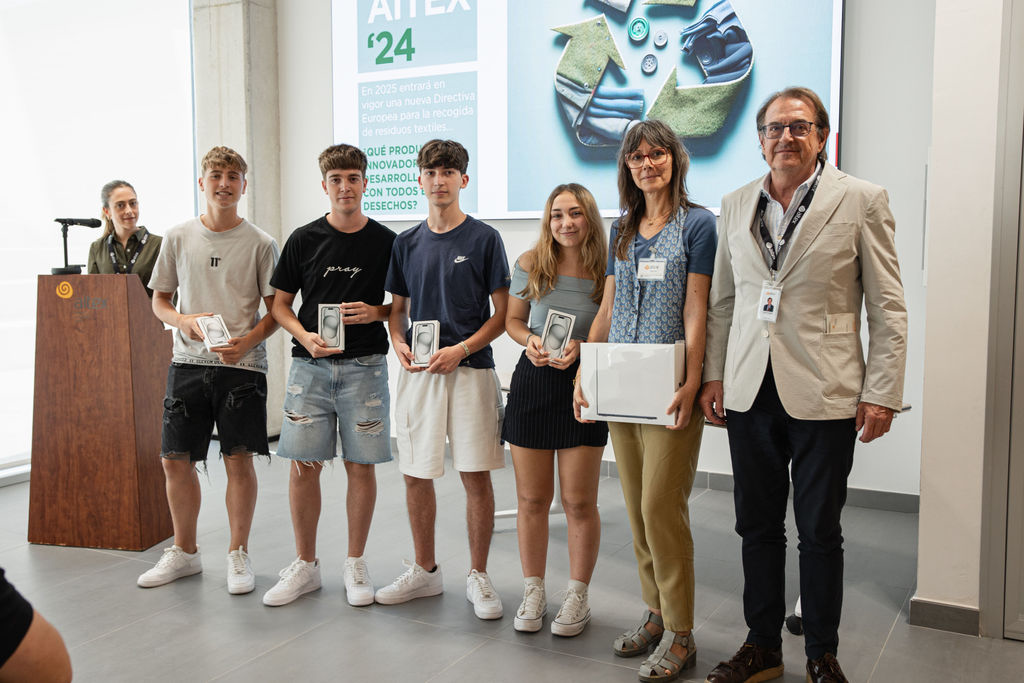 Equipo ganador del primer premio