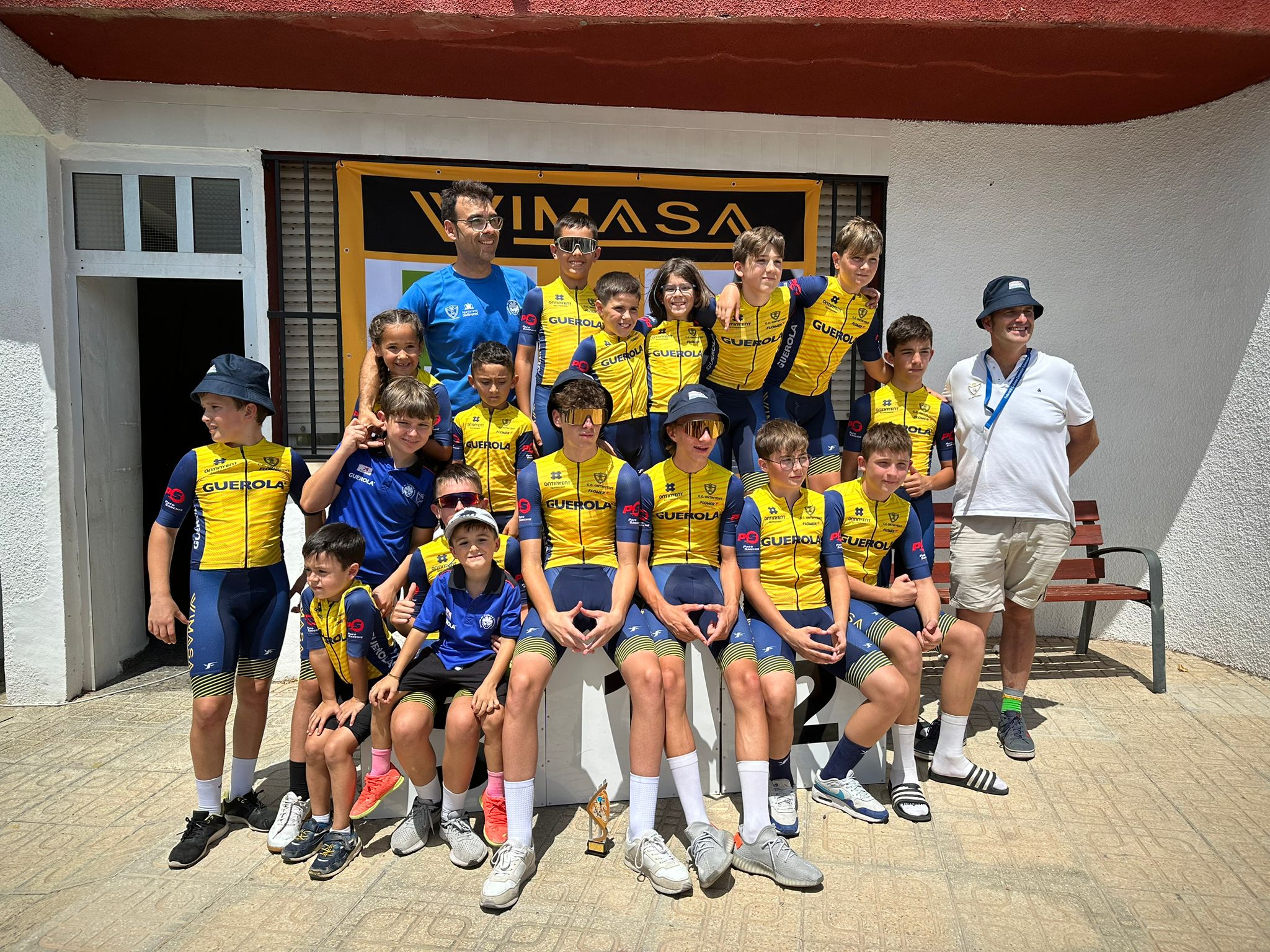 Carrera ciclista en El Palomar