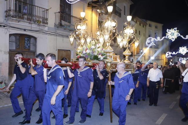 El Santíssim Crist ja descansa en Sant Carles