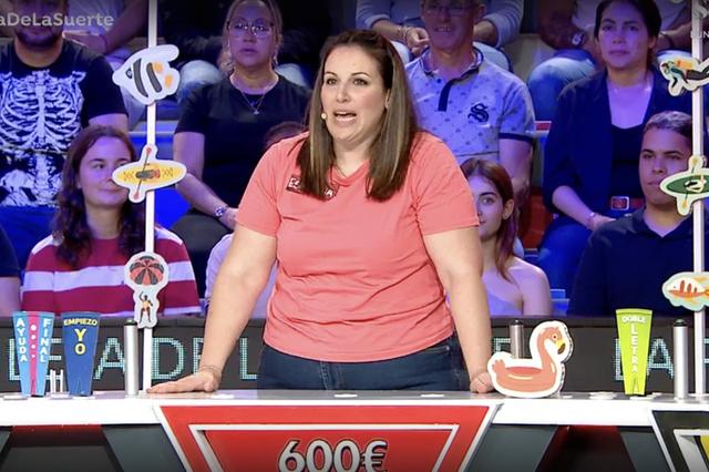 L'ontinyentina Estefanía Conejero guanya La Ruleta de la Suerte
