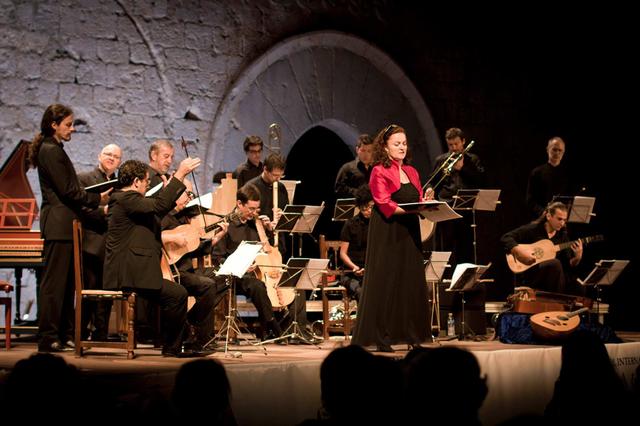 Ontinyent obri inscripcions per al recital-concert d’homenatge a Estellés 