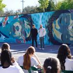 El mural de "Ruk" recibe a estudiantes de Bachillerato y ESO