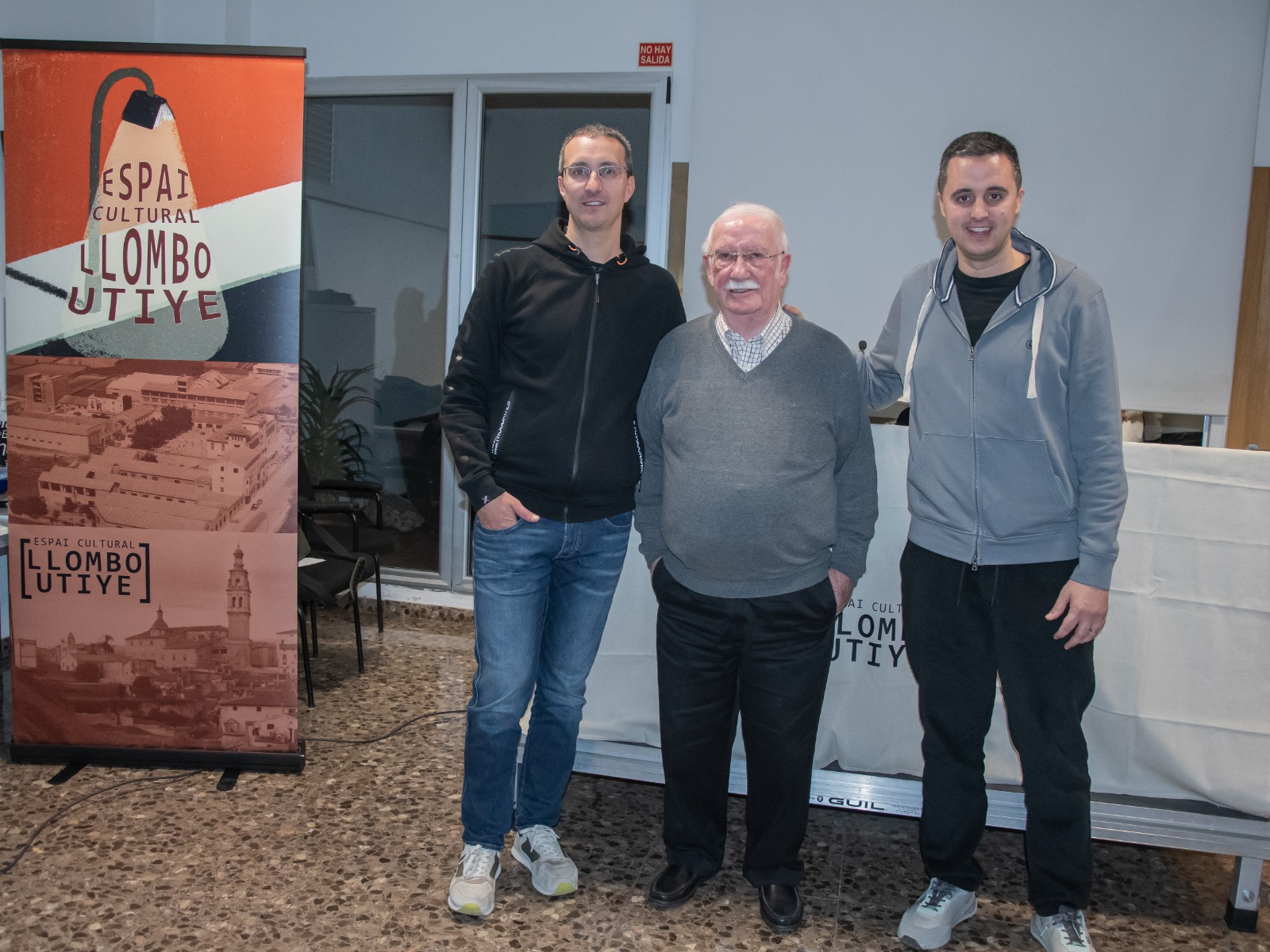 Presentación de los dos documentales en Espai Llombo Utiye