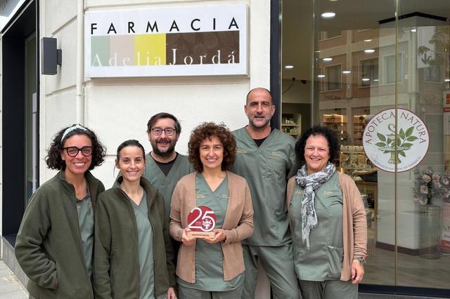 La Farmacia Adelia Jordá de Ontinyent recibe el premio de innovador digital
