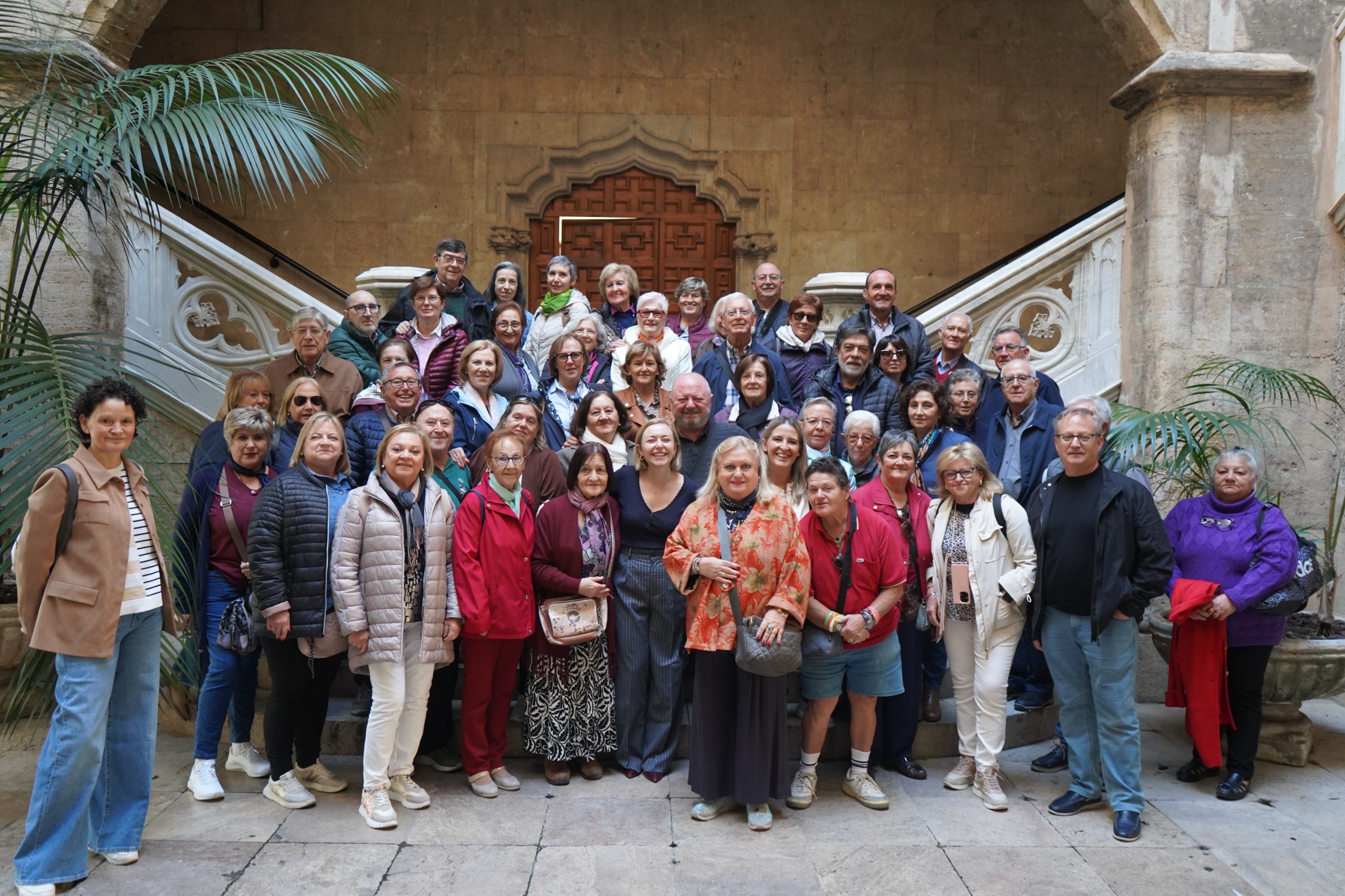 Visita de ontinyentins a la Diputación