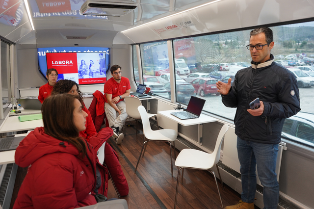 La unitat mòbil de LABORA visitarà el Campus d’Ontinyent 