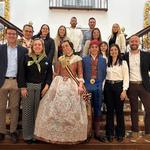 Els fallers dels Júniors de Sant Josep d’Ontinyent visiten la Diputació