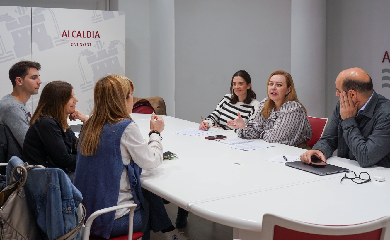 Reunió entre Natalia Enguix i SOC