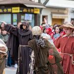 La Dansa Macabra ompli de públic els carrers d’Ontinyent