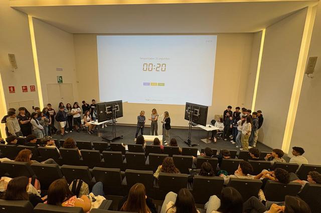L'IES Jaume I, guanyador del Concurs d'Educació Financera Caixa Ontinyent