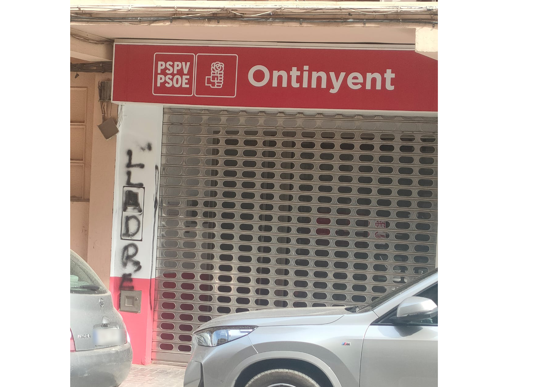 Pintada en la seu del PSOE d'Ontinyent