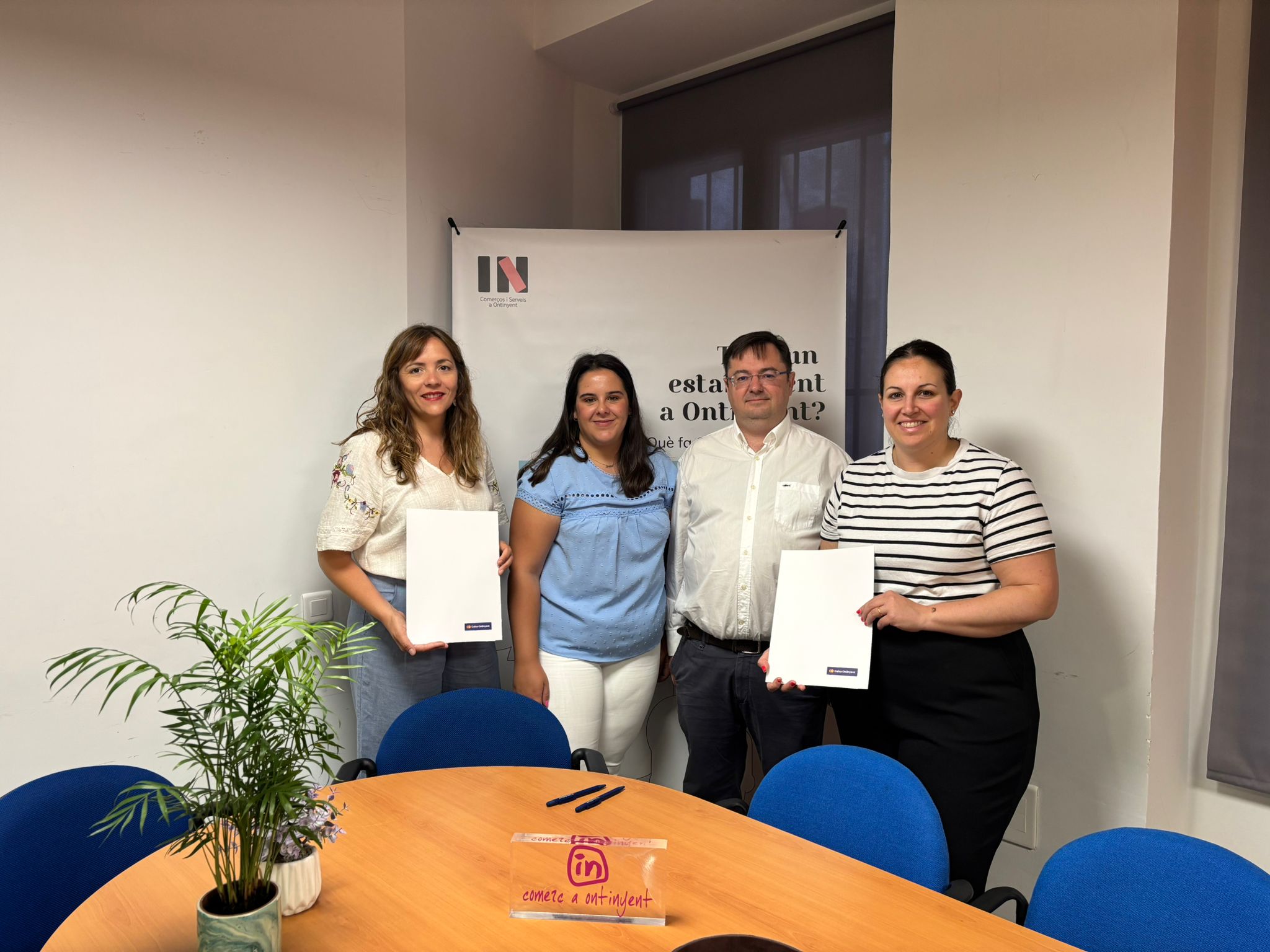 Conveni de col·laboració Comerç IN-Caixa Ontinyent