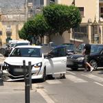 Accident en el carrer Dos de Maig d'Ontinyent