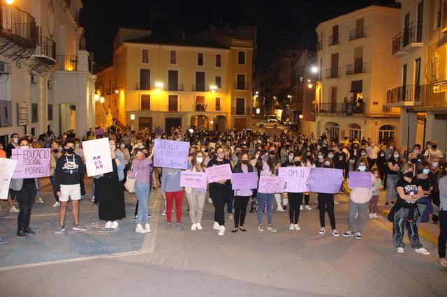 Condemnats a 20 i 12 anys dos membres de la "manada" de la Vall d'Albaida