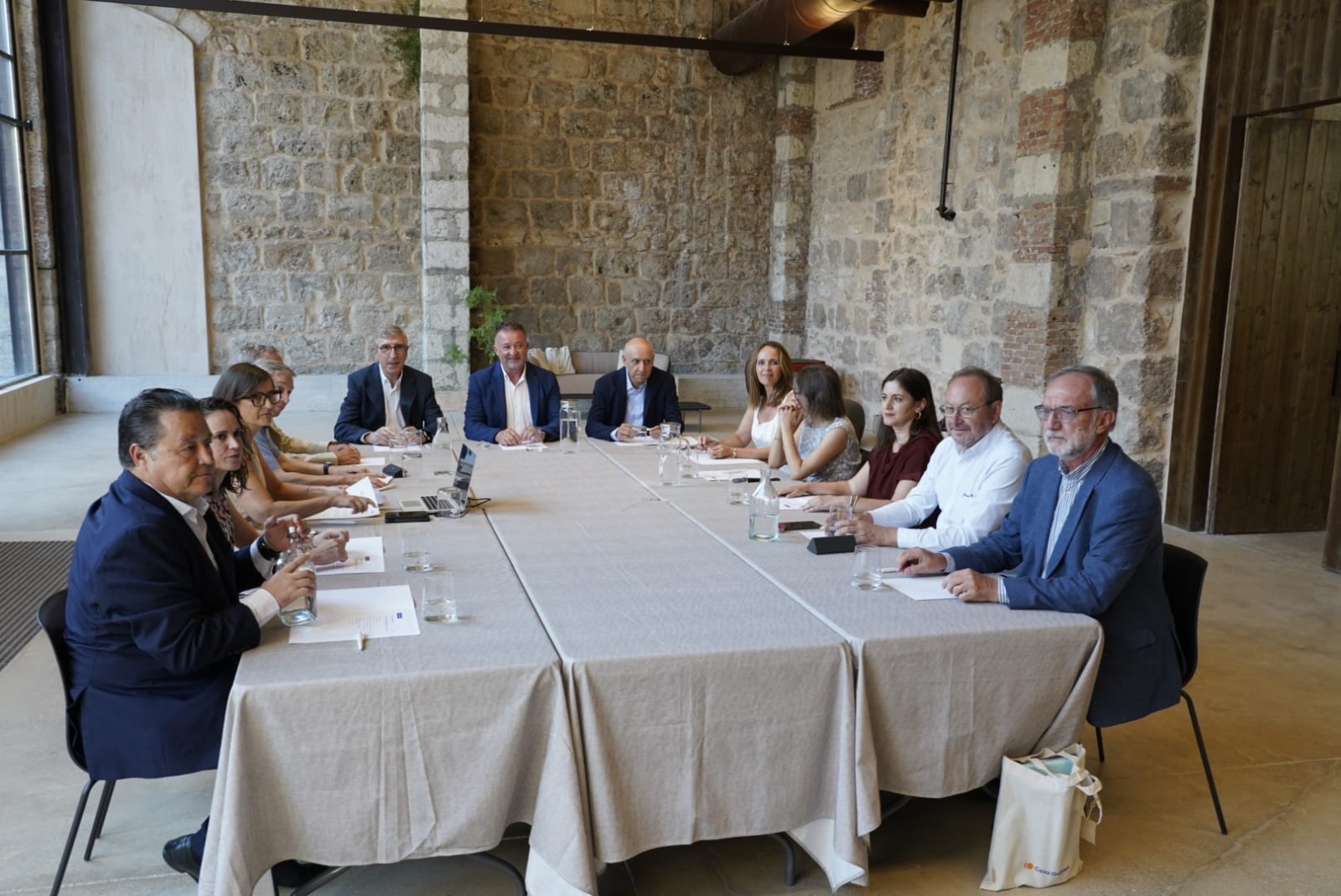 Reunió a Alcoi del consell de Caixa Ontinyent