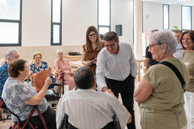 Més de mil persones visiten la nova Beneficència d'Ontinyent