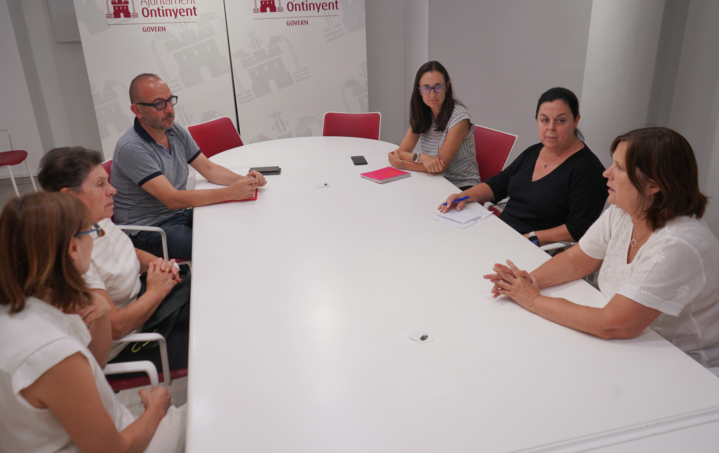 Reunión entre los afectados y la concejal de Medio Ambiente